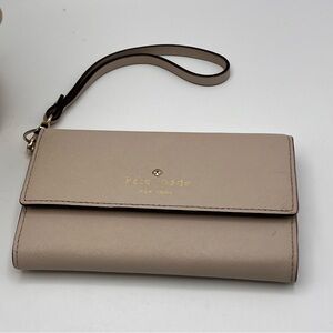 Nwot Kate Spade New York Saffiano Leather Phone Wrislet Wallet Beige 4”H x 6”L